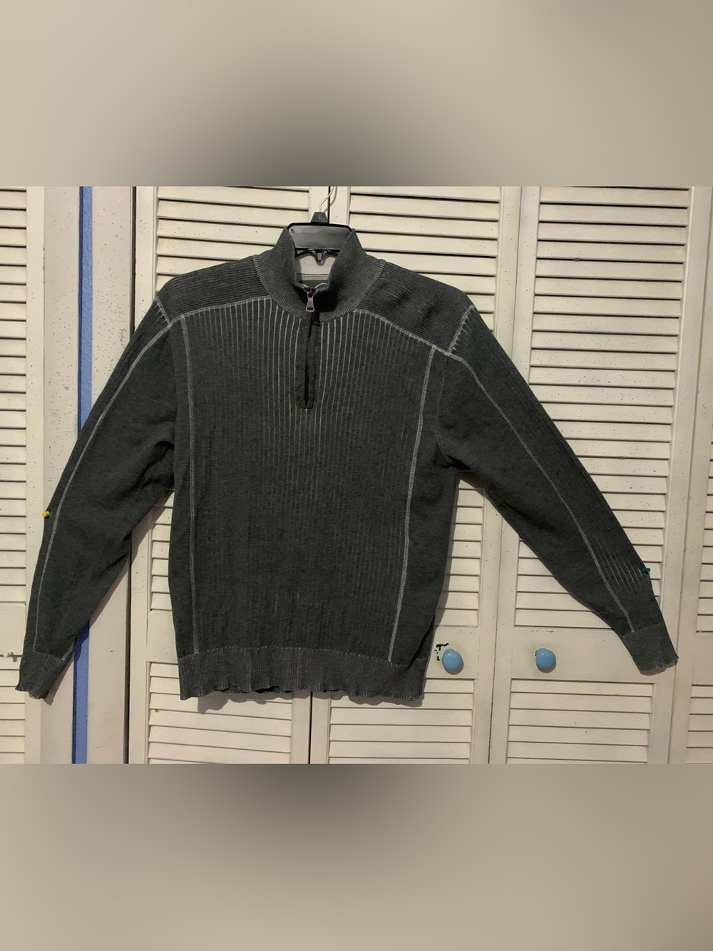 BKE Men's Gray & White Rib Knit 1/4 Zip Pullover Sweater